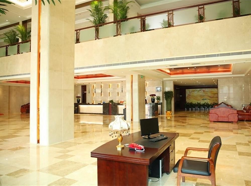 Jinhu Hotel Nanchang  Bagian luar foto