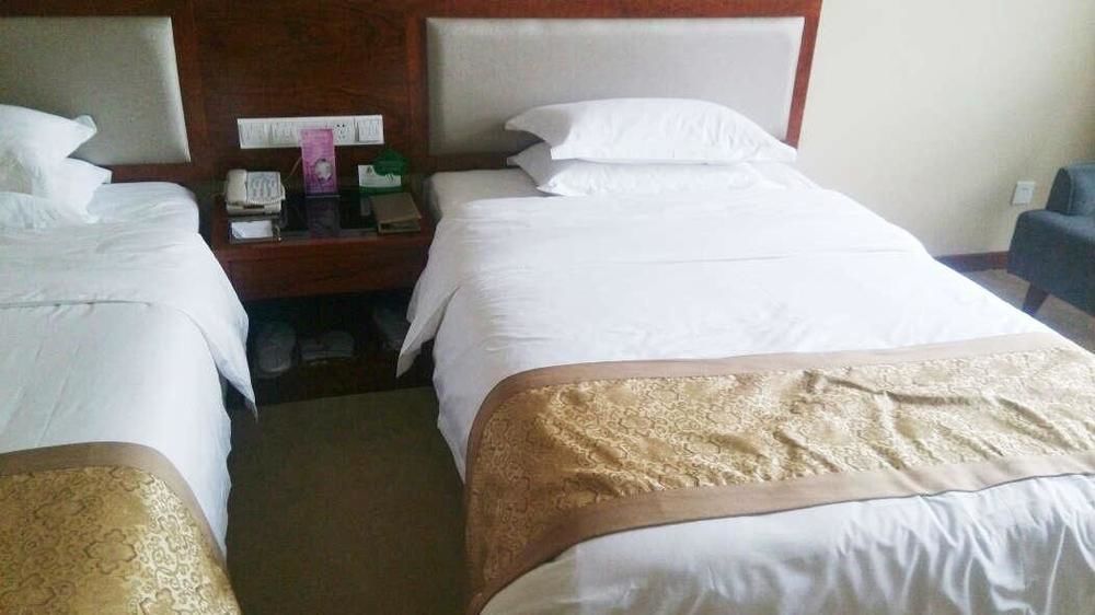 Jinhu Hotel Nanchang  Bagian luar foto