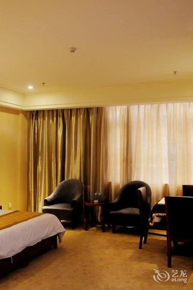 Jinhu Hotel Nanchang  Bagian luar foto